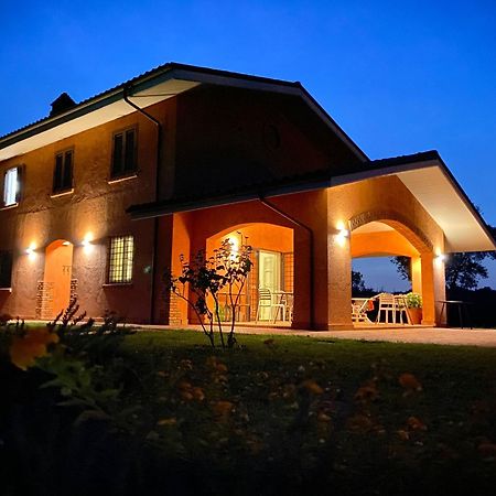 Casale Appia Bed & Breakfast Latina Exterior photo